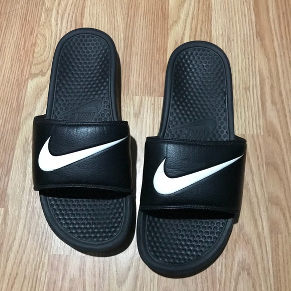 black on black nike slides